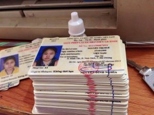 Mẫu bằng người nước ngoài đổi bằng lái xe tại Việt Nam qua mạng